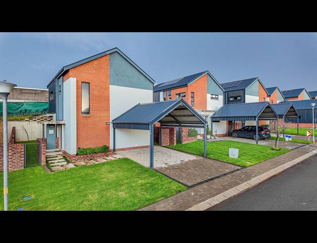 3 BEDROOM TOWNHOUSE FOR SALE IN KYA SANDS